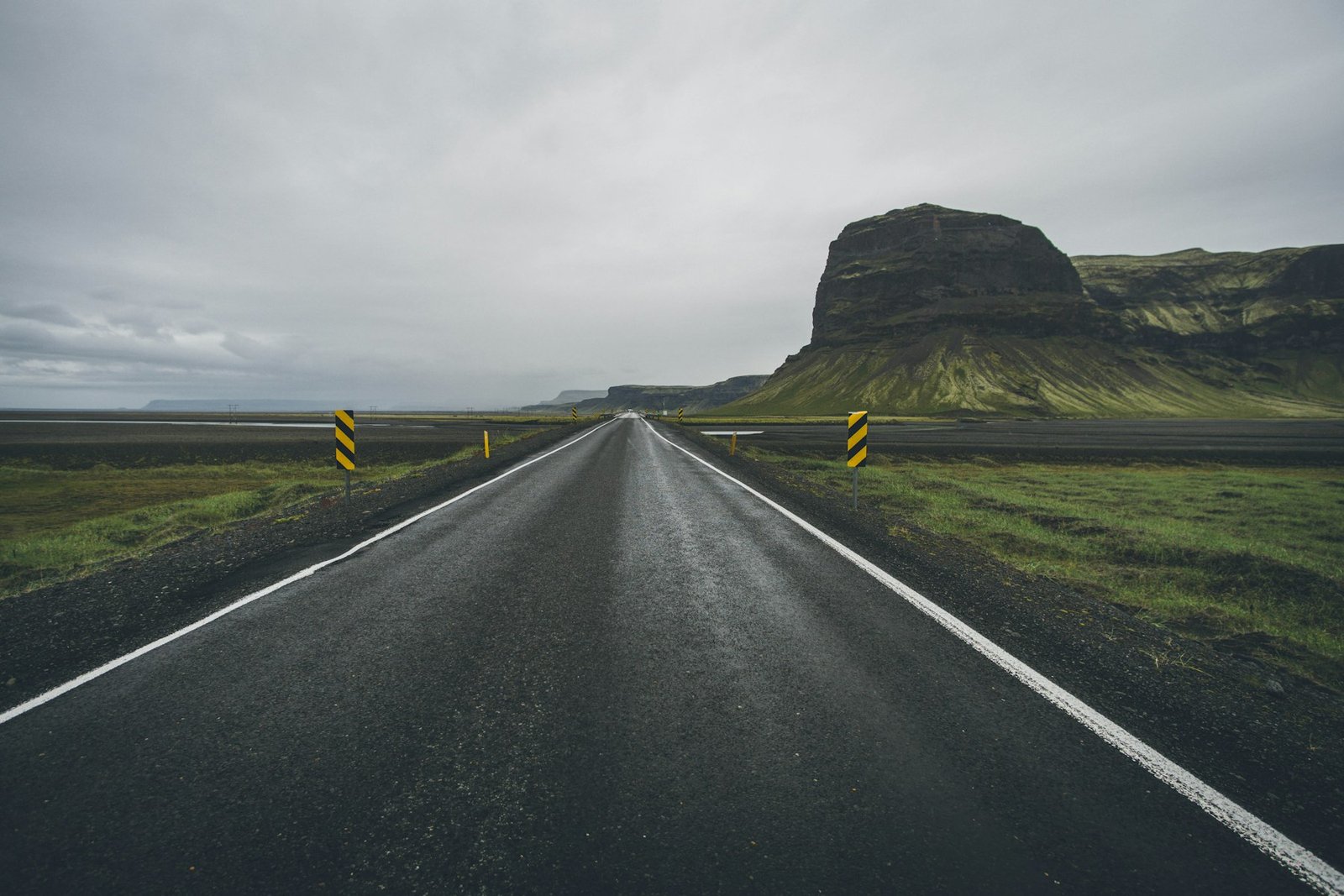 A single-lane bridge on the Ring Road, where many Iceland road trip mistakes start